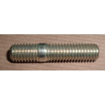 Exhaust Manifold Stud, Land Rover
