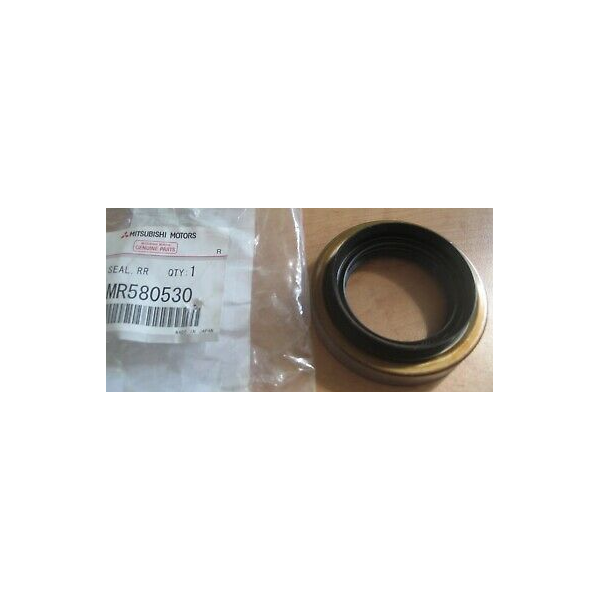 Pinion seal Original mitsubishi Rear axle