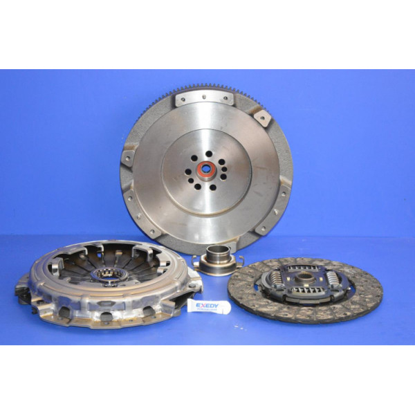 Clutch kit and single mass flywheel