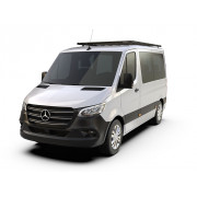 Mercedes Benz Sprinter (L1H1/144in SWB/Standard Roof) (2007-nykyinen) Slimpro pakettiautoteline - Frontrunnerilta