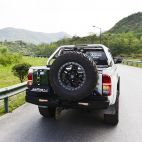 HD Rear Bumper w. sparetire- and jerry can holder